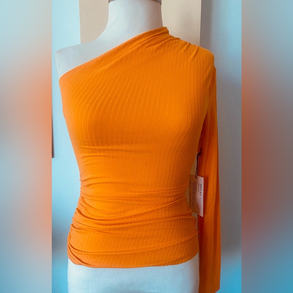 Bailey/44 Orange One Sleeve Stretchy Ruched ribbed top Small